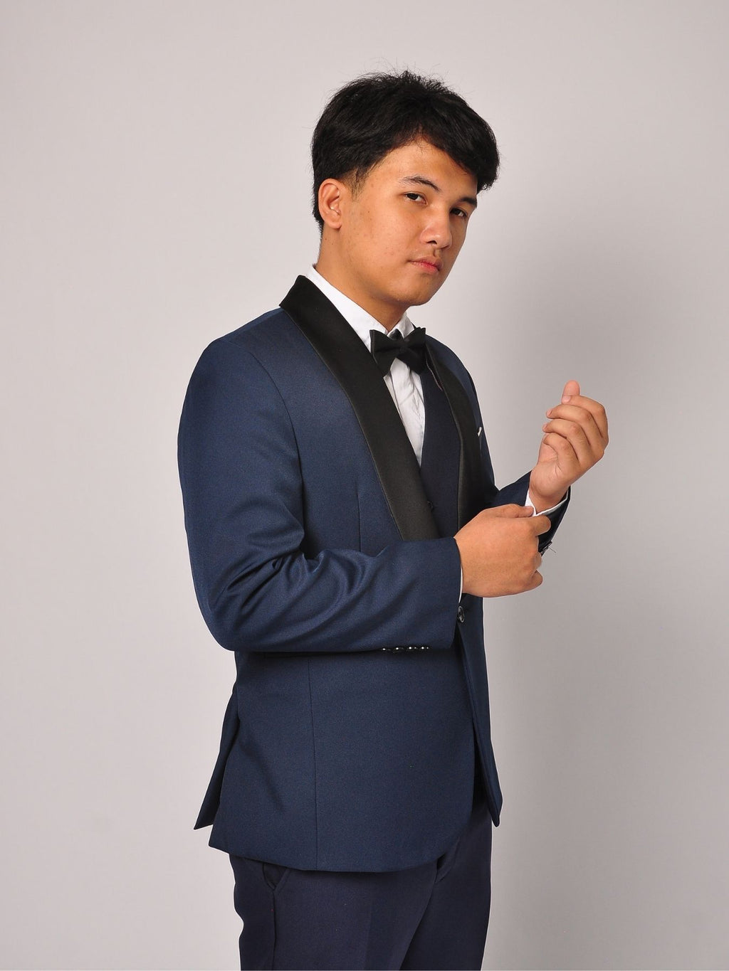 Arthur Navy Tuxedo Suit